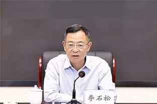 下课了？河南主帅南基一与翻译现身郑州机场，或乘坐下午航班回韩